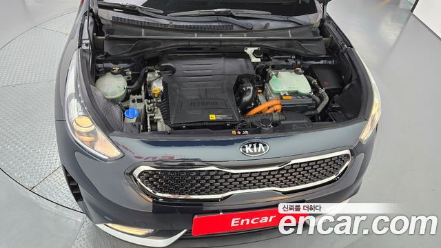 Kia Niro 2017 — photo 6