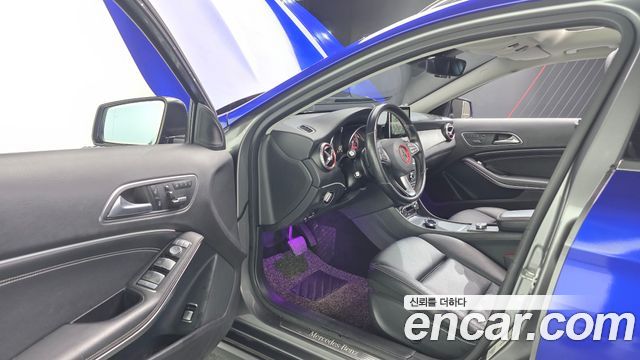 Mercedes-Benz GLA-Class 2016 — photo 10