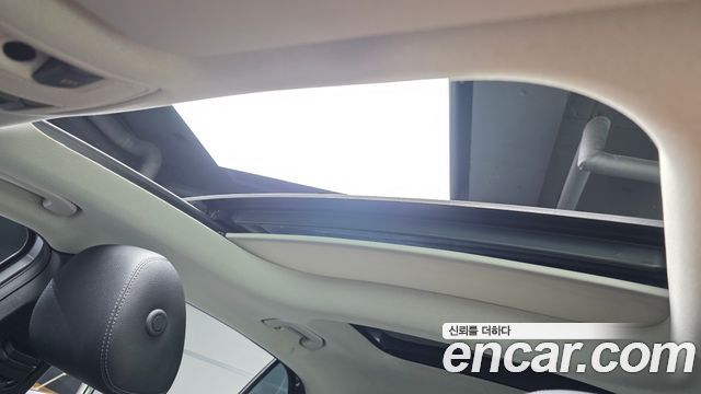 Mercedes-Benz GLA-Class 2016 — photo 16