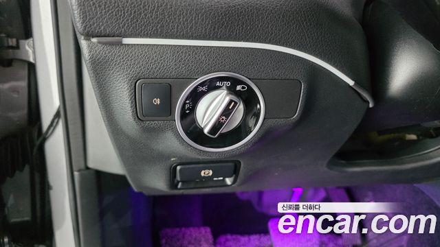 Mercedes-Benz GLA-Class 2016 — photo 17