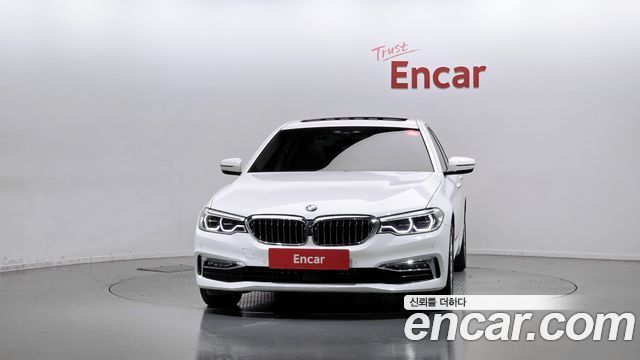 BMW 5-Series 2018 — photo 3