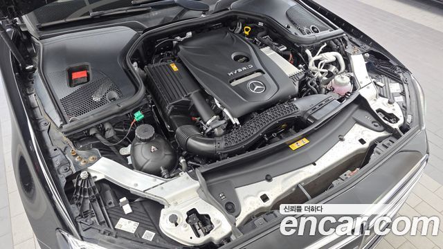 Mercedes-Benz E-Class 2022 — photo 6