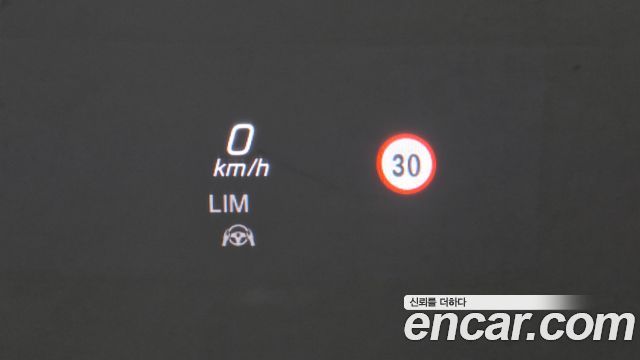 Mercedes-Benz E-Class 2022 — photo 23