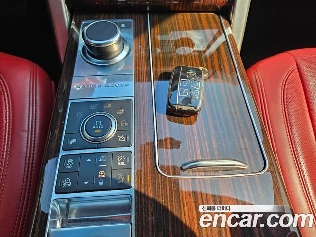 Land Rover Range Rover 2016 — photo 17