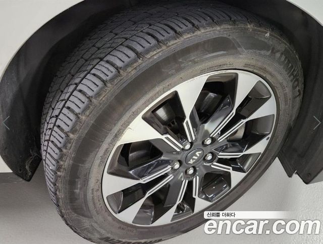 Kia Canival 2021 — photo 8