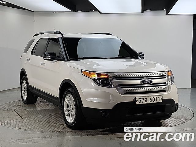 Ford Explorer 2013 — photo 2