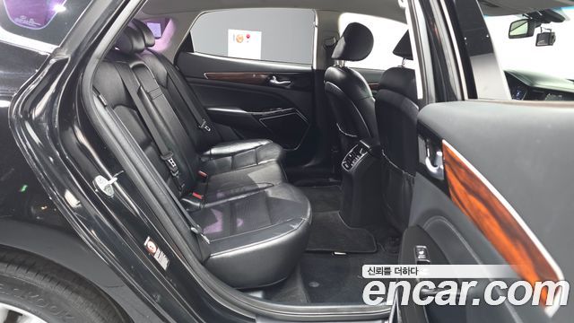 Kia K7 2016 — photo 18