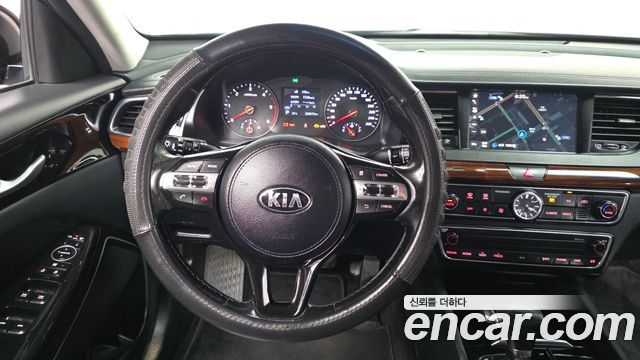 Kia K7 2016 — photo 19