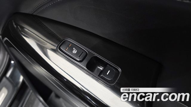 Kia K7 2016 — photo 25