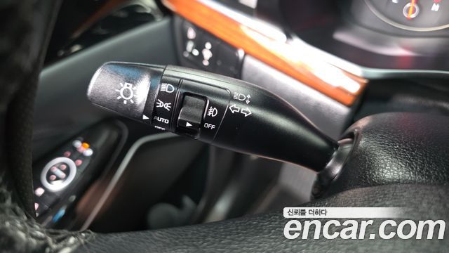 Kia K7 2016 — photo 29