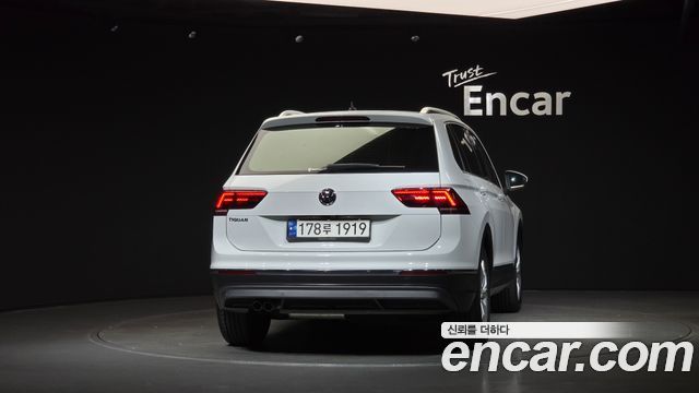 Volkswagen Tiguan 2020 — photo 4