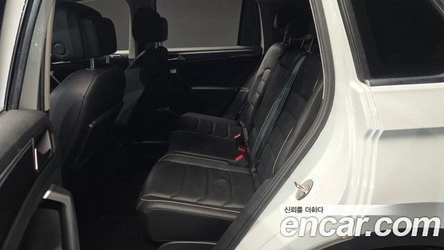 Volkswagen Tiguan 2020 — photo 12