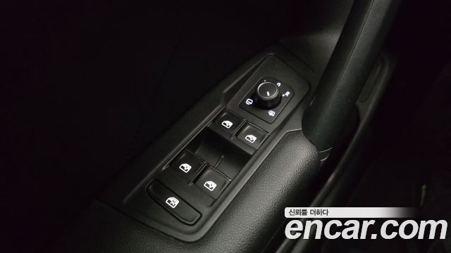 Volkswagen Tiguan 2020 — photo 18