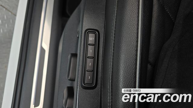 Volkswagen Tiguan 2020 — photo 19