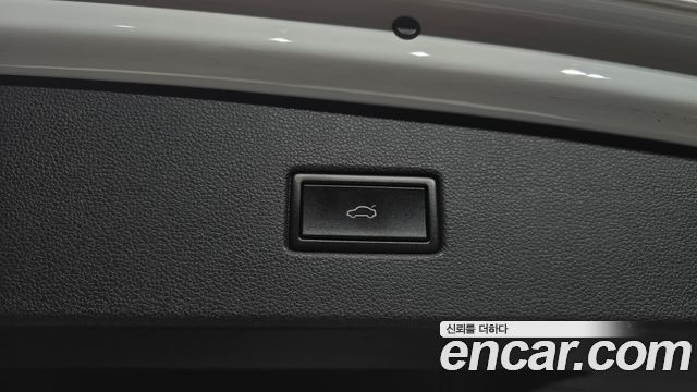 Volkswagen Tiguan 2020 — photo 20
