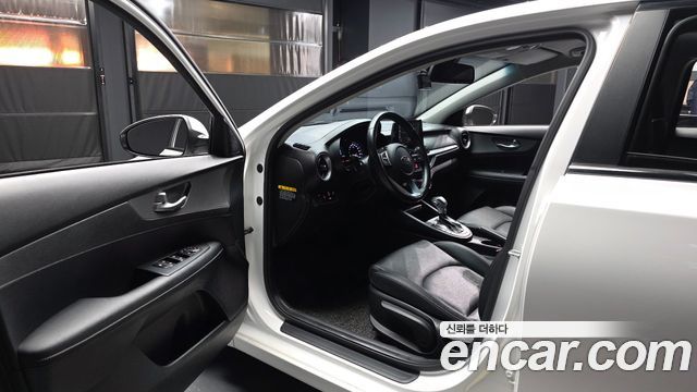Kia K3 2020 — photo 13