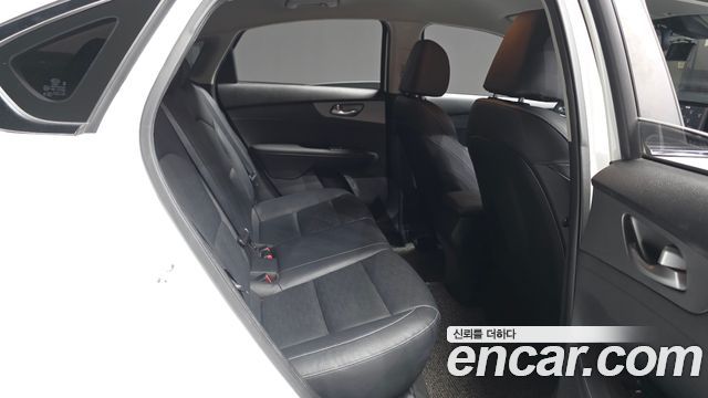 Kia K3 2020 — photo 18