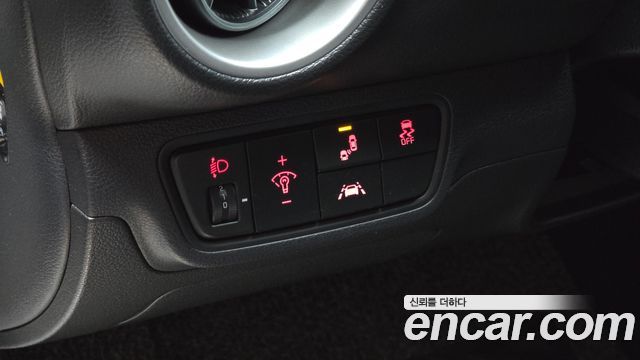 Kia K3 2020 — photo 24