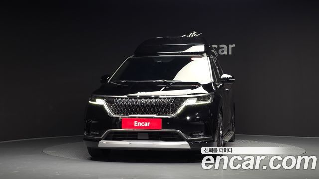 Kia Canival 2023 — photo 3