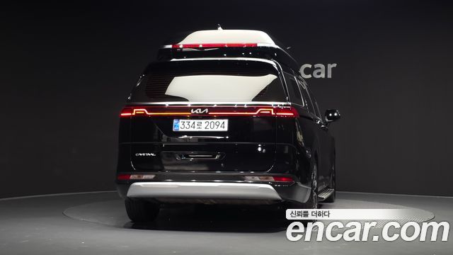 Kia Canival 2023 — photo 4