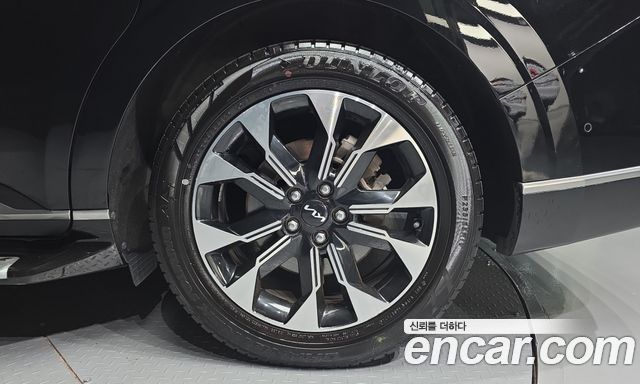 Kia Canival 2023 — photo 5
