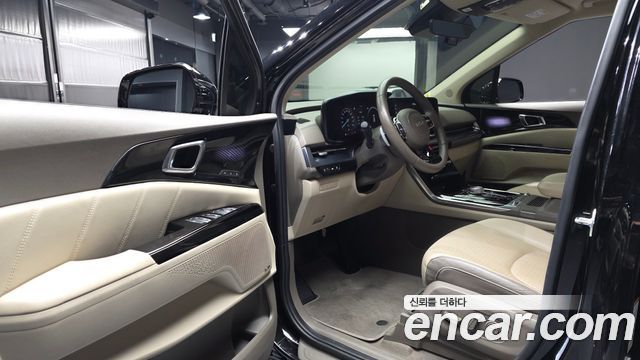 Kia Canival 2023 — photo 13