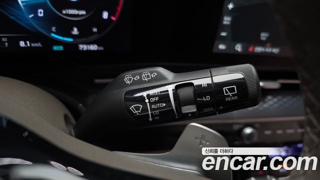 Kia Canival 2023 — photo 30