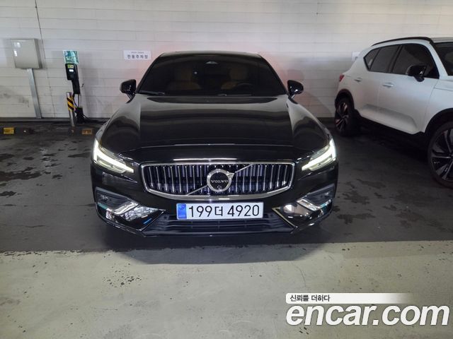 Volvo S60 2024 — photo 2