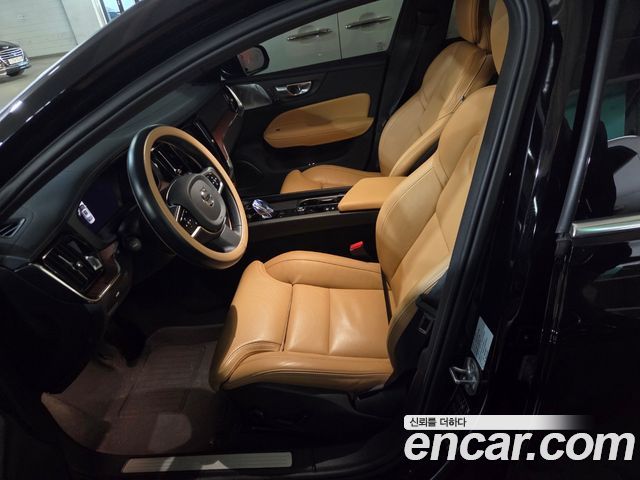 Volvo S60 2024 — photo 4