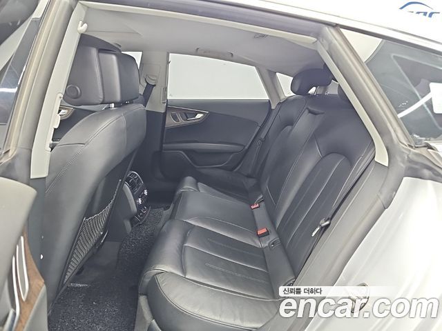 Audi A7 2012 — photo 12