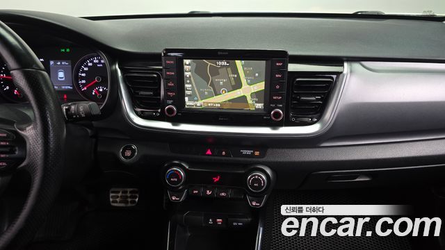 Kia Stonic 2018 — photo 13