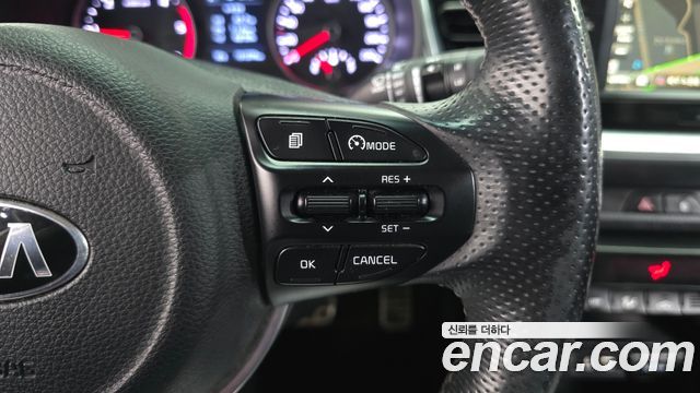 Kia Stonic 2018 — photo 16