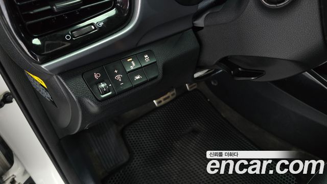 Kia Stonic 2018 — photo 20