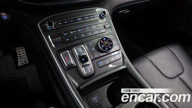 Hyundai Santafe 2023 — photo 12