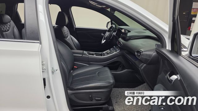 Hyundai Santafe 2023 — photo 17