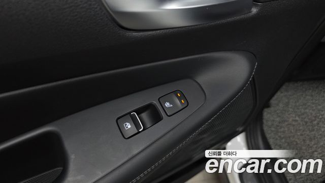 Hyundai Santafe 2023 — photo 25