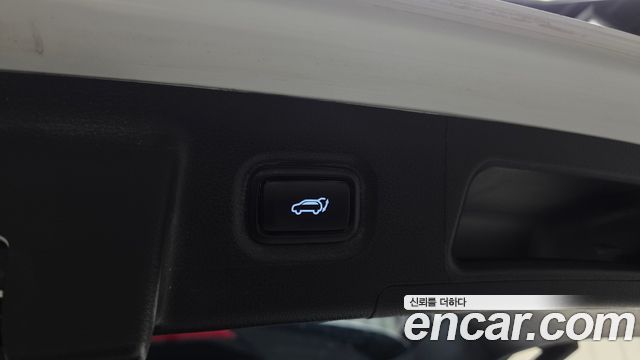 Hyundai Santafe 2023 — photo 31