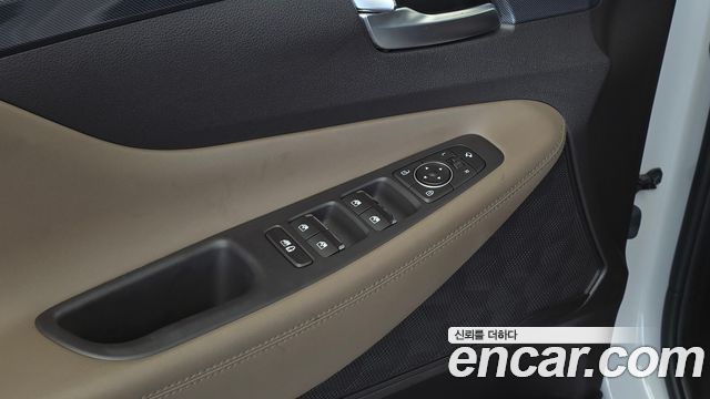 Hyundai Santafe 2021 — photo 30