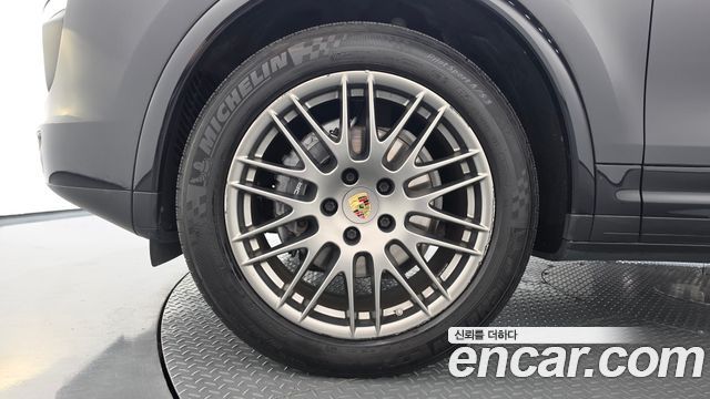 Porsche Cayenne 2017 — photo 5