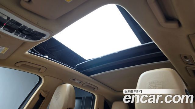 Porsche Cayenne 2017 — photo 16
