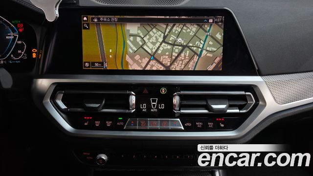 BMW 3-Series 2020 — photo 18