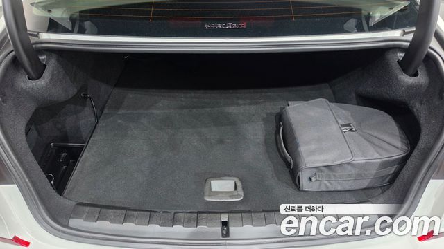 BMW 3-Series 2020 — photo 25