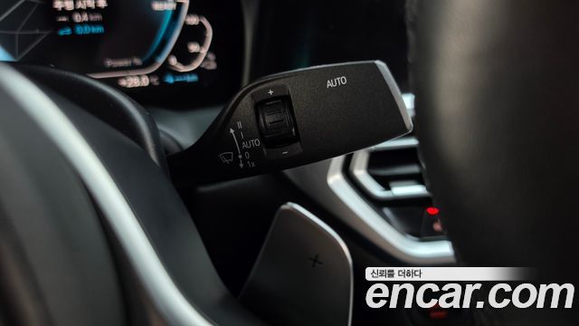 BMW 3-Series 2020 — photo 29