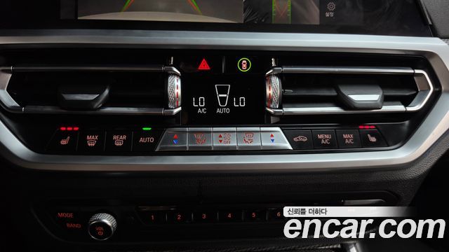 BMW 3-Series 2020 — photo 31