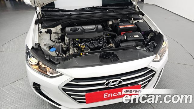 Hyundai AVANTE 2017 — photo 6