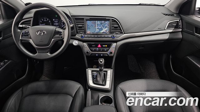 Hyundai AVANTE 2017 — photo 7