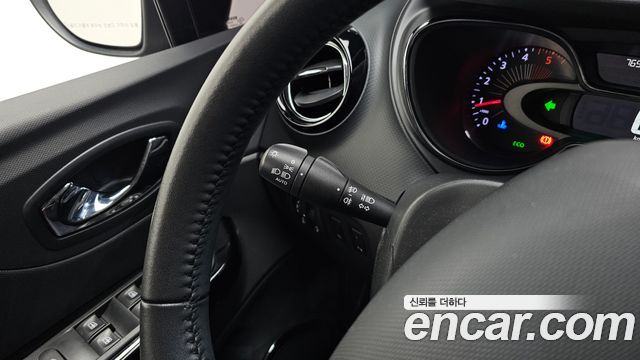 Renault Korea QM3 2016 — photo 23