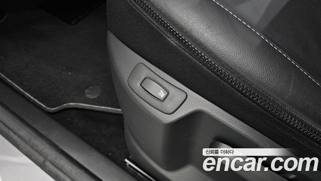 Renault Korea QM3 2016 — photo 26