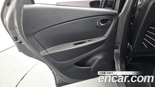 Renault Korea QM3 2016 — photo 15