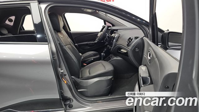 Renault Korea QM3 2016 — photo 16